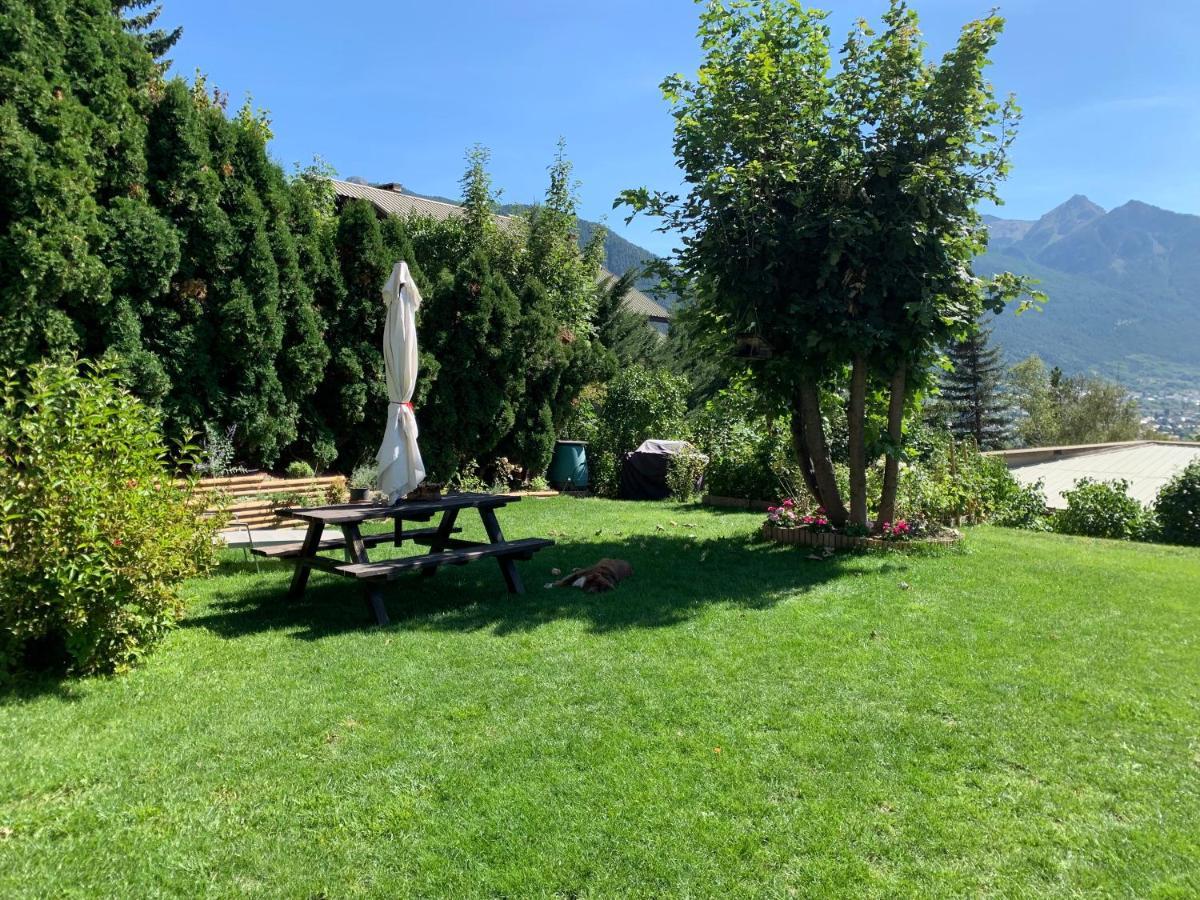 Shangry-La Apartment Briancon  Bagian luar foto